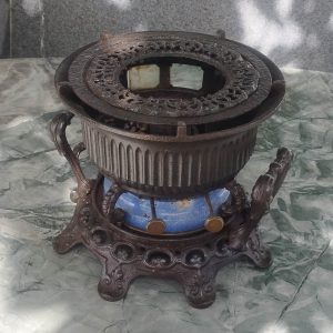 Antiguo Hornillo de Petróleo / Antique Querosene Stove