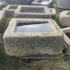 Pila Rectangular de Granito 62x52x28