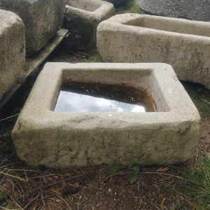 Pila Rectangular de Granito 61x47x18