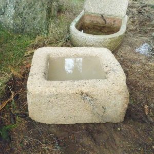 Pila Rectangular de Granito 50x46x23