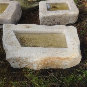 Pila Irregular de Granito 67x40x16